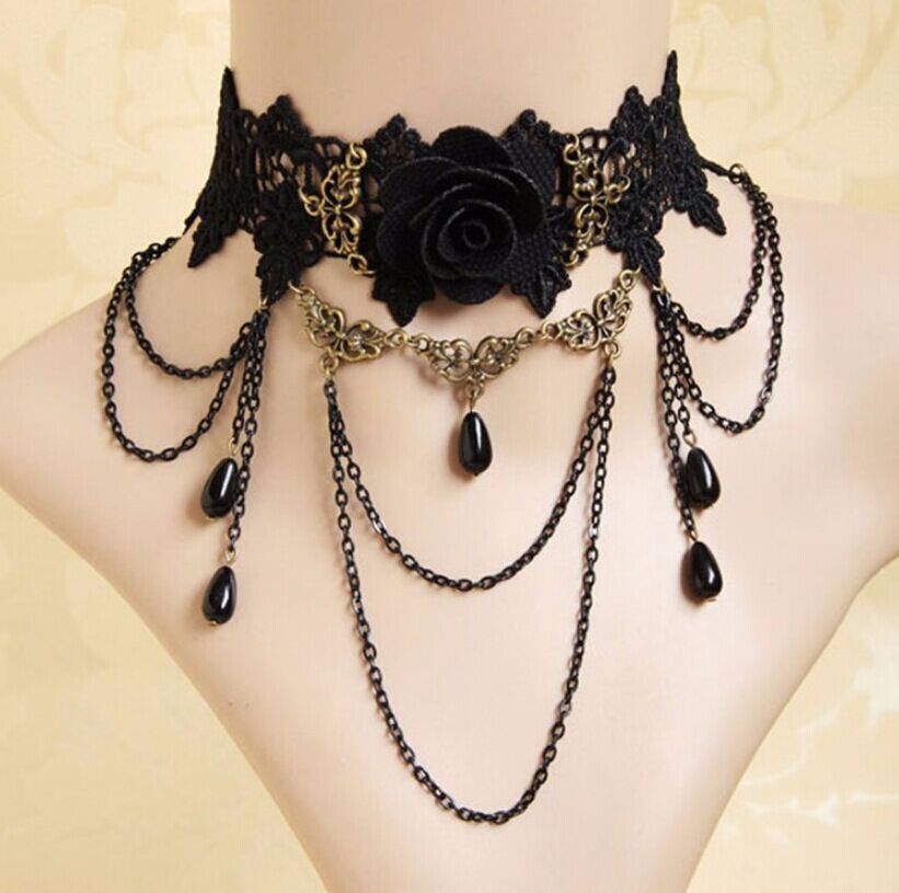Choker lace necklace