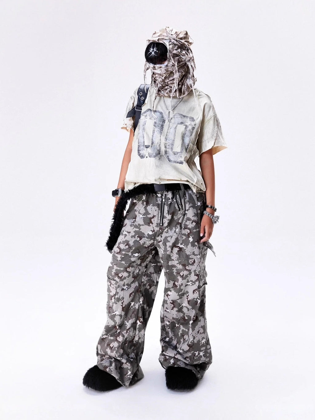 Make an old-style hip-hop short-sleeved shirt