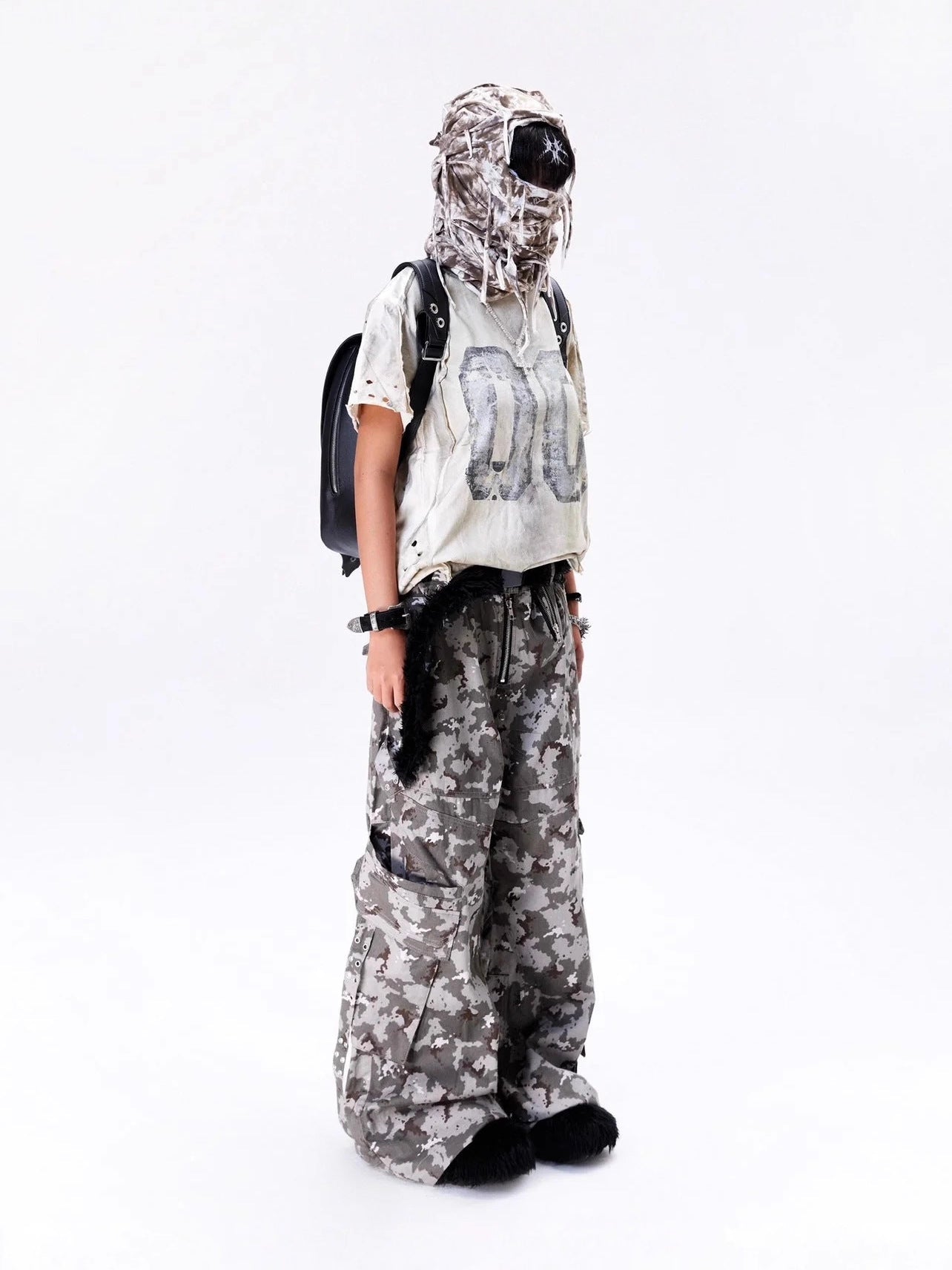 Make an old-style hip-hop short-sleeved shirt