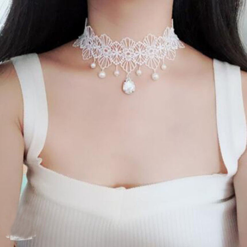 Choker lace necklace
