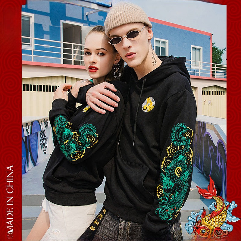 Dragon-patterned embroidered hooded sweatshirt