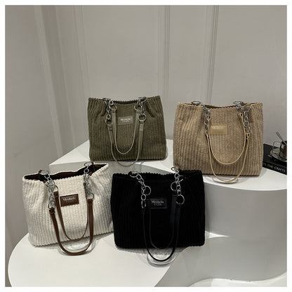 Large Capacity Fleece Chain Underarm Bag