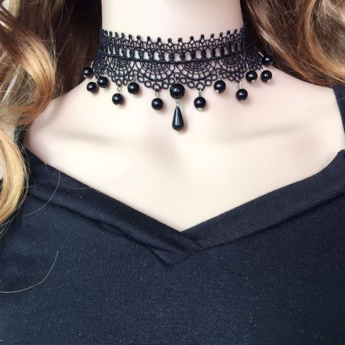 Choker lace necklace