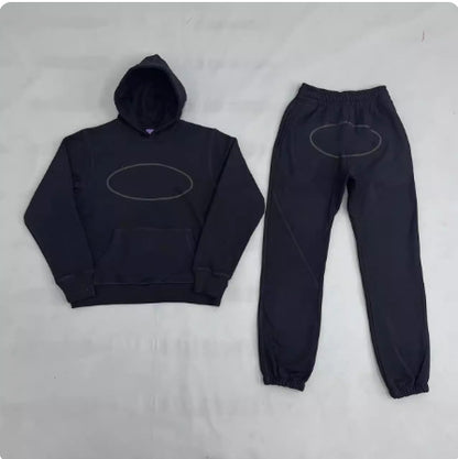 Loose-fitting pullover autumn outfit