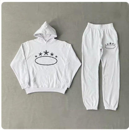 Loose-fitting pullover autumn outfit