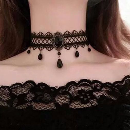 Choker lace necklace