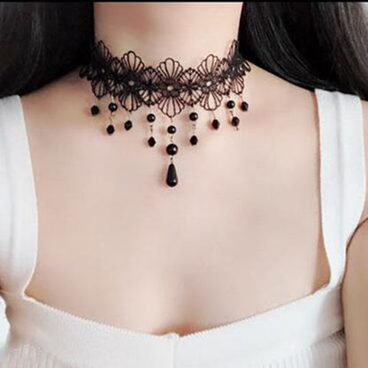Choker lace necklace