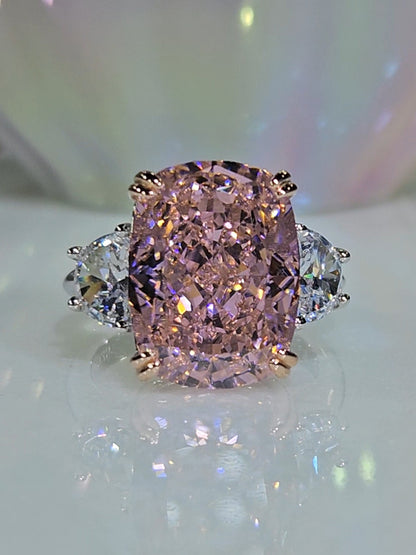 Cherry blossom pink diamond ring at the jewelry exhibition