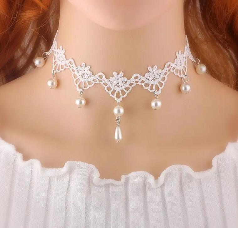 Choker lace necklace