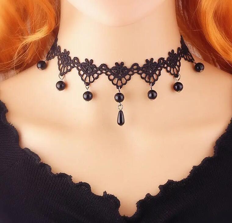 Choker lace necklace