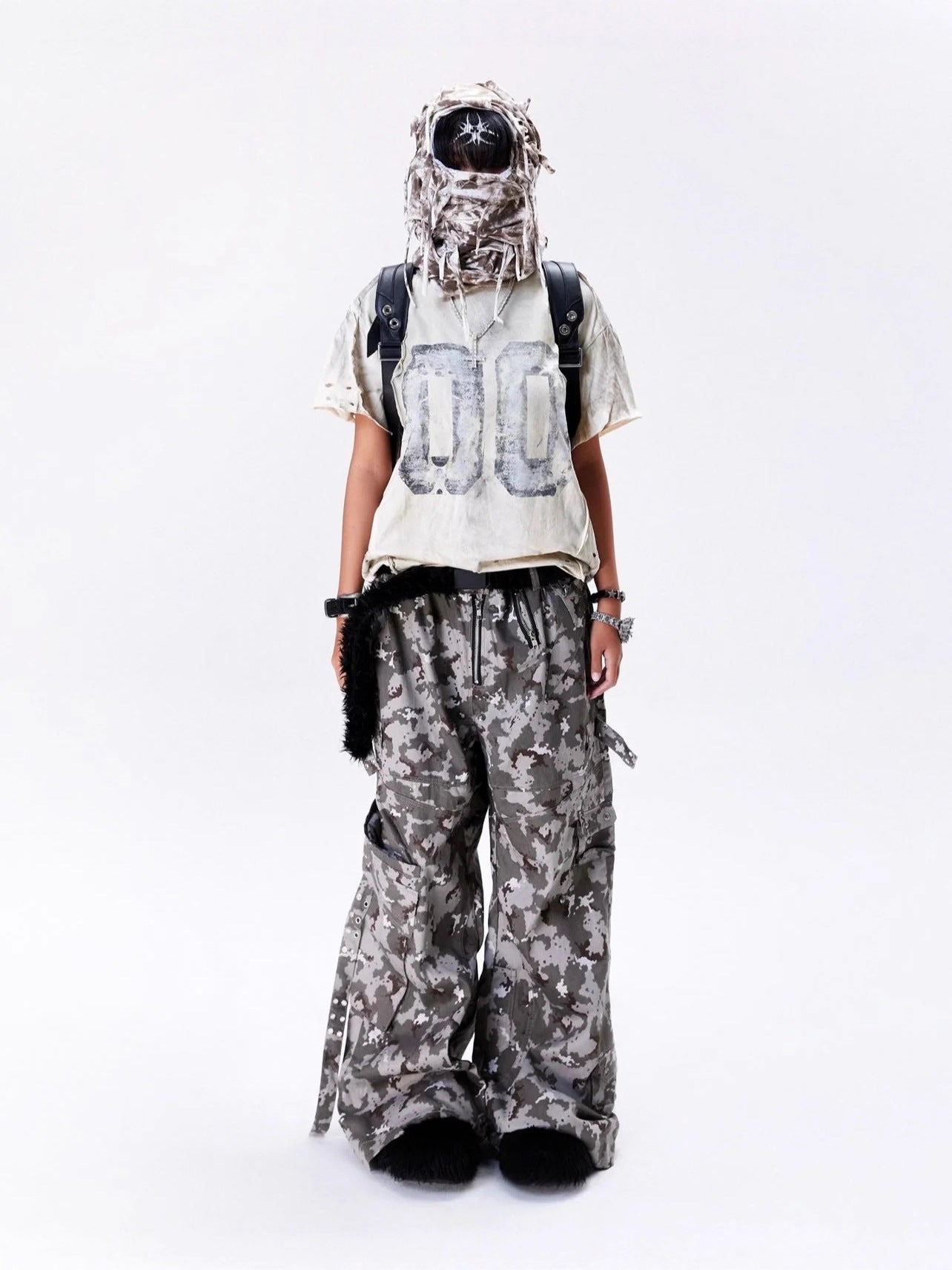 Make an old-style hip-hop short-sleeved shirt